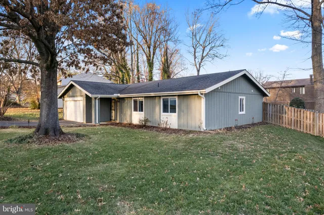 $699,000 | 1543 Youngs Point Place, Herndon, VA 20170