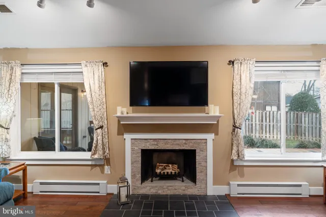 $699,000 | 1543 Youngs Point Place, Herndon, VA 20170