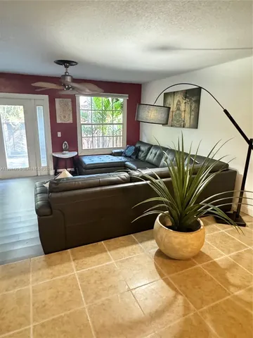 $3,200 | 9986 Royal Palm Boulevard, Unit 9986, Coral Springs, FL 33065