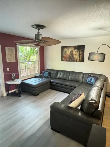 $3,200 | 9986 Royal Palm Boulevard, Unit 9986, Coral Springs, FL 33065