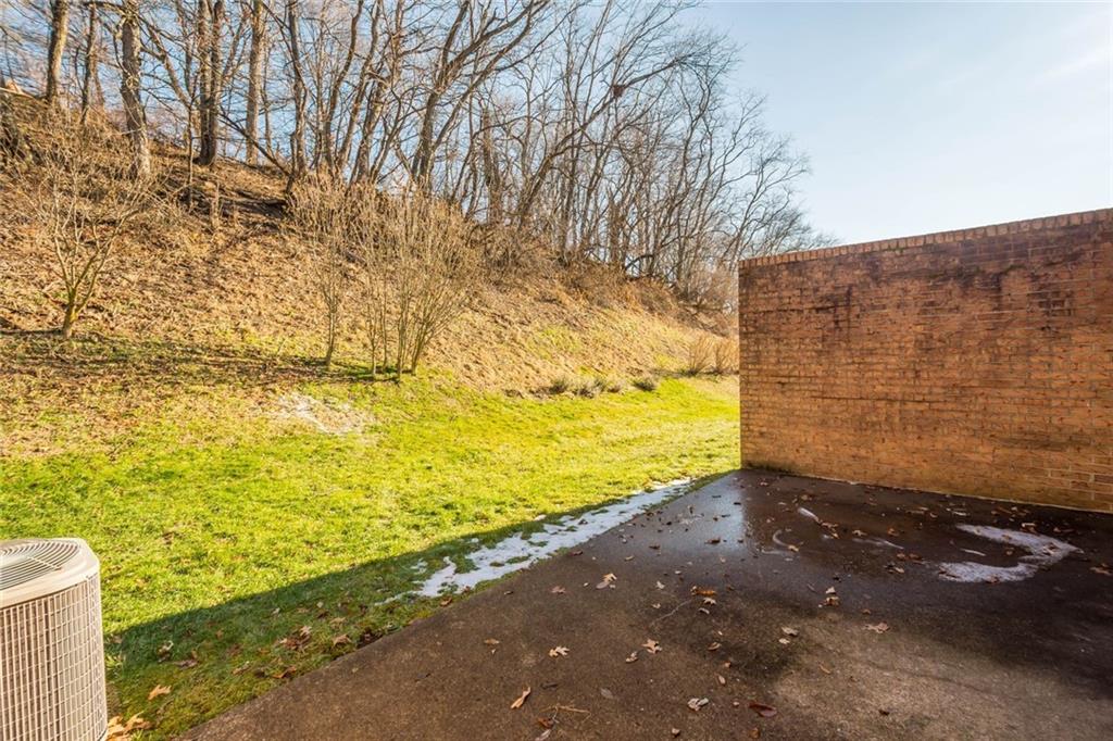 402 Forest Ridge Drive Pittsburgh, PA 15221 - Photo 7 of 35 a view of an ocean beach
