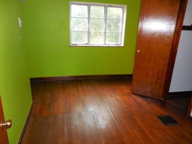 1926 East Cooke Road Columbus, OH 43224 - Photo 13 of 33
