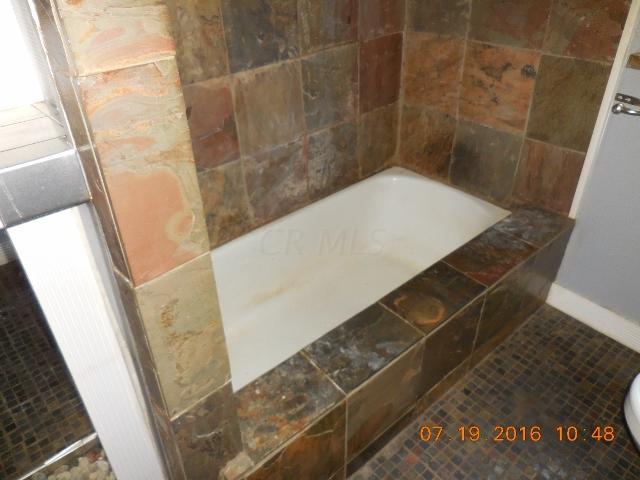 1926 East Cooke Road Columbus, OH 43224 - Photo 9 of 33