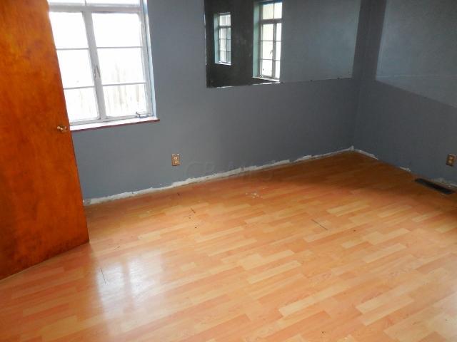 1926 East Cooke Road Columbus, OH 43224 - Photo 10 of 33