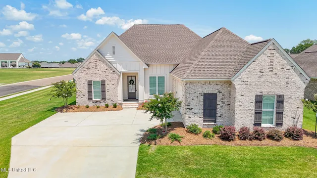 $389,900 | 644 Peregan Street, Canton, MS 39046