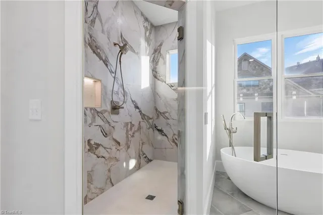 $1,150,000 | 833 Dunleigh Drive, Burlington, NC 27215