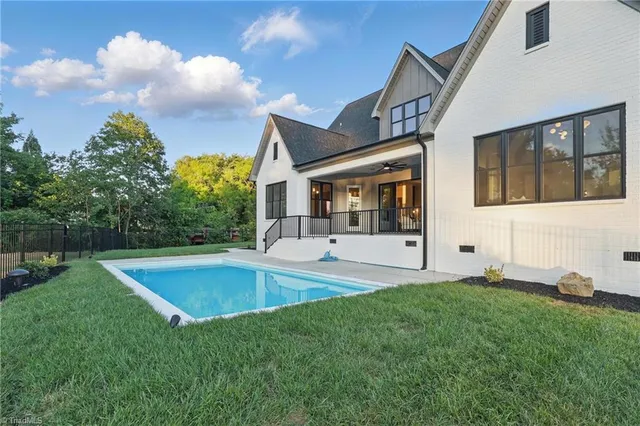 $1,150,000 | 833 Dunleigh Drive, Burlington, NC 27215