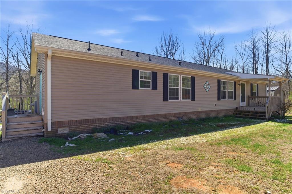 8455 Mertie Road Millers Creek, NC 28651 - Photo 3 of 38