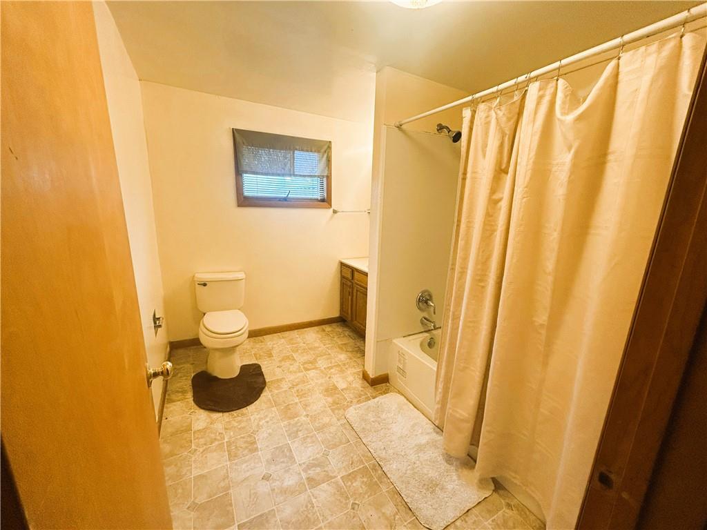 919 Main Street East Rural Valley, PA 16249 - Photo 30 of 38 Upper Level Bathroom 1