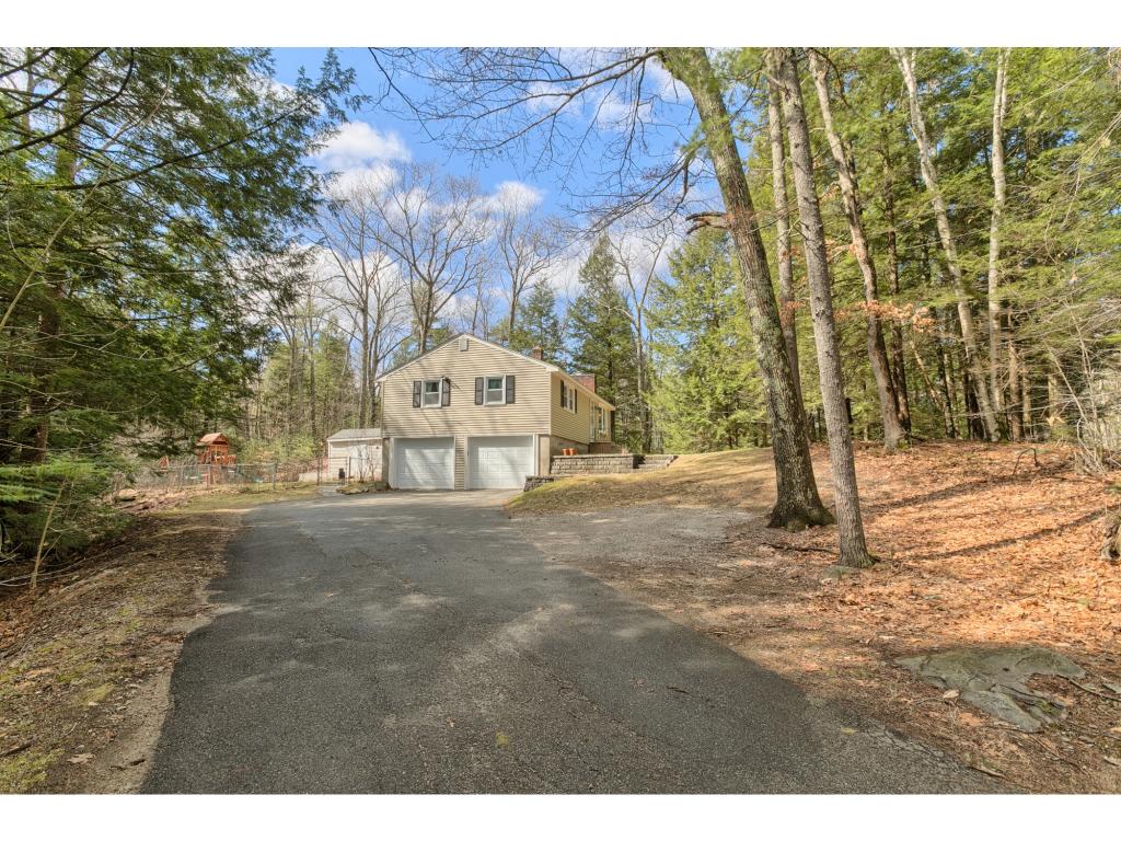 175 N Road Sandown, NH 03873 - Photo 3 of 29