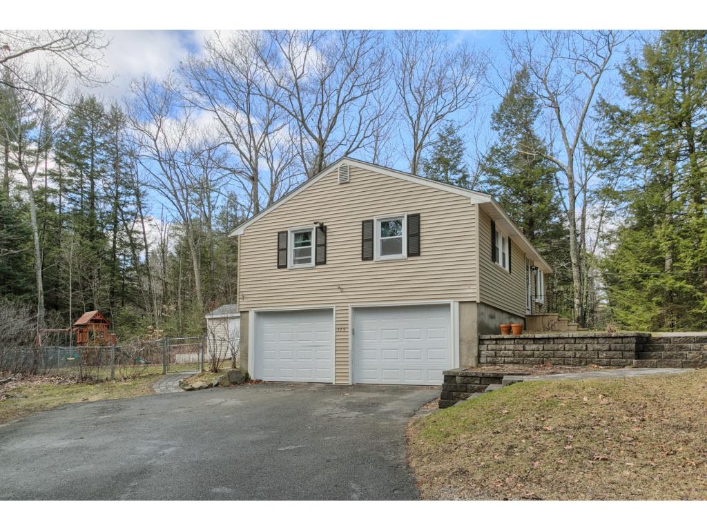 175 N Road Sandown, NH 03873 - Photo 4 of 29