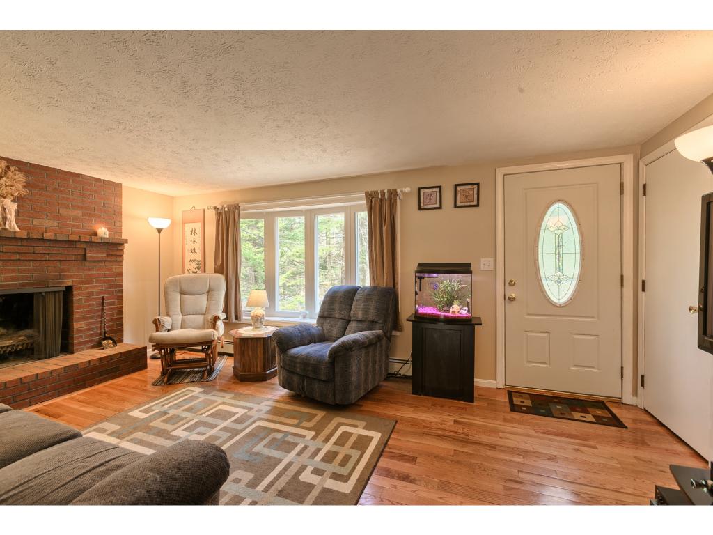 175 N Road Sandown, NH 03873 - Photo 5 of 29