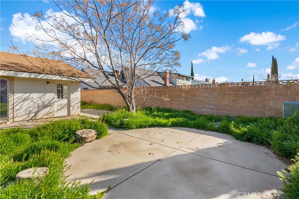 43937 Halcom Avenue Lancaster, CA 93536 - Photo 2 of 14