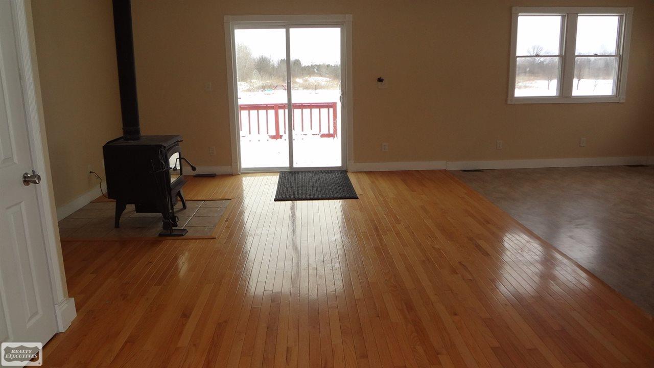 10384 Weber Road Columbus, MI 48063 - Photo 9 of 27 31341975-8.JPG