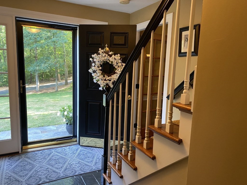 356 Pollard Road Northbridge, MA 01534 - Photo 2 of 32
