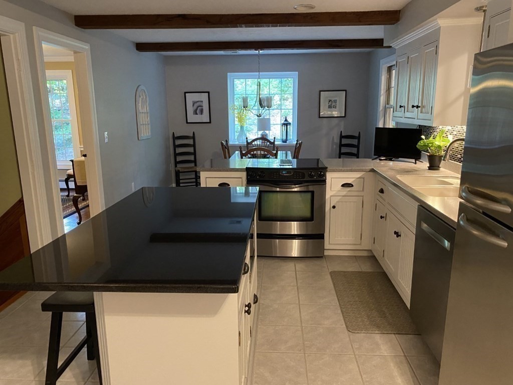 356 Pollard Road Northbridge, MA 01534 - Photo 8 of 32
