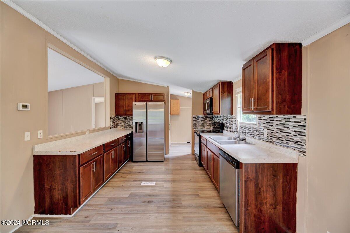 209 Arrowhead Road Dudley, NC 28333 - Photo 11 of 36 11-209 Arrowhead Rd-11