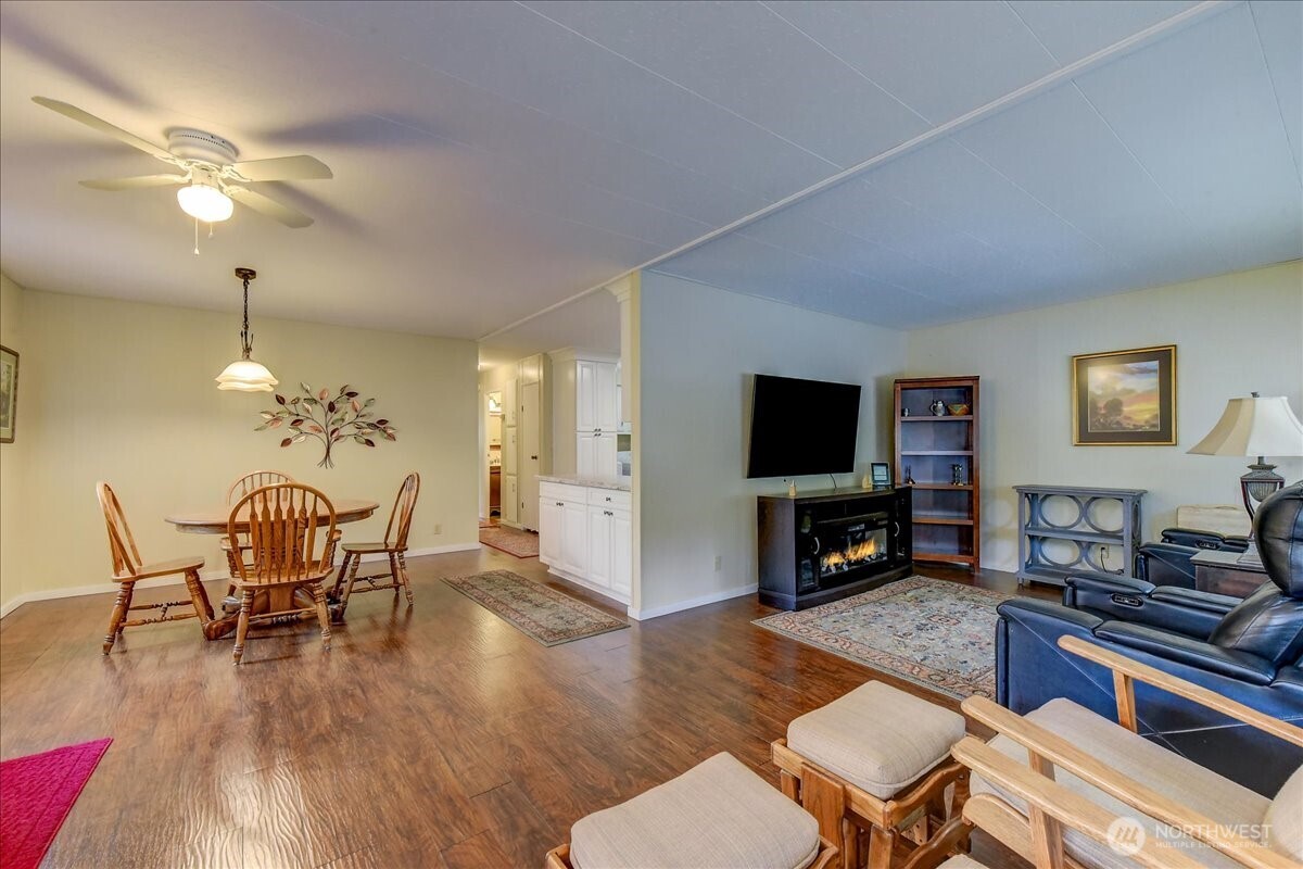 1121 244th Street Southwest, Unit 44 Bothell, WA 98021 - Photo 4 of 20