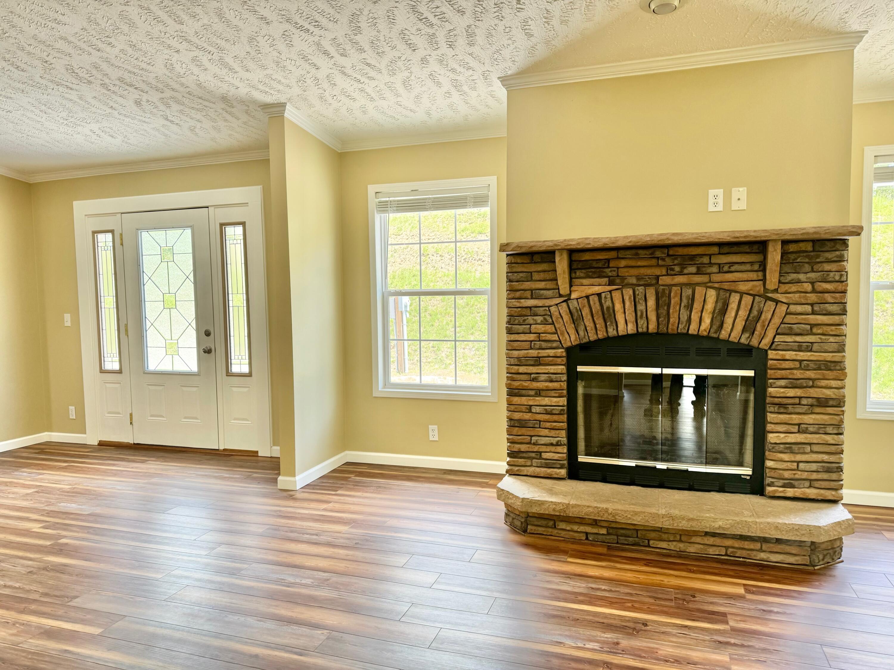 695 Pine Grove Road Beattyville, KY 41311 - Photo 7 of 58 IMG_0312