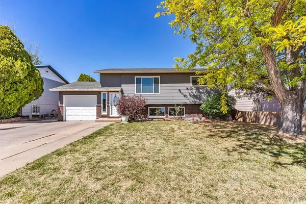 $325,000 | 1812 Smithland Avenue, La Junta, CO 81050