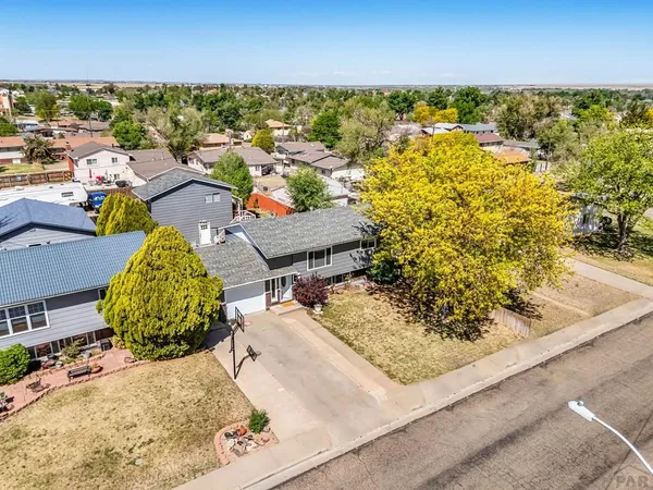 $325,000 | 1812 Smithland Avenue, La Junta, CO 81050