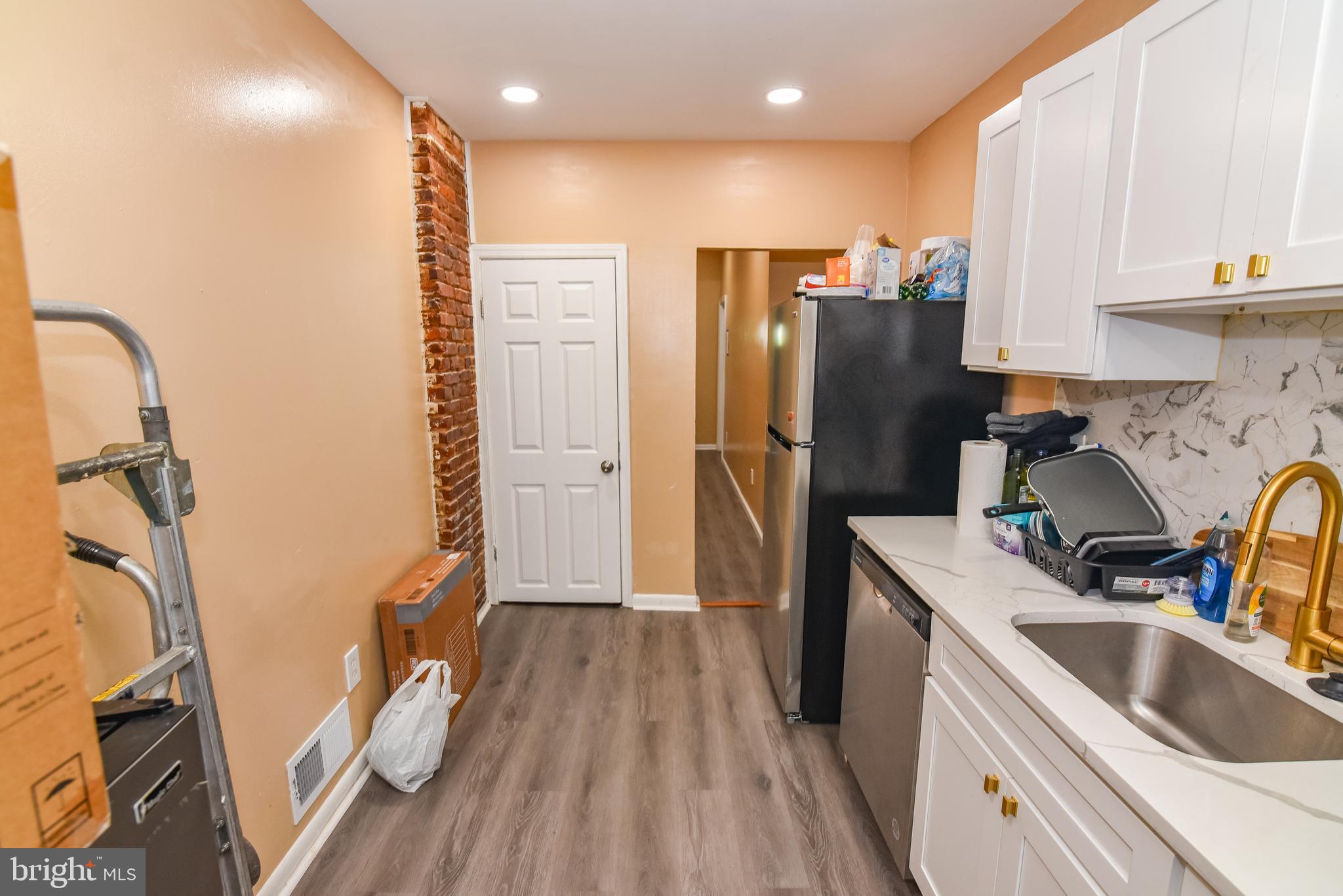 1705 East 25th Street Baltimore, MD 21213 - Photo 3 of 33