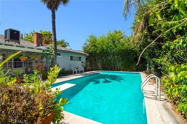$1,579,000 | 13943 Margate Street, Sherman Oaks, CA 91401