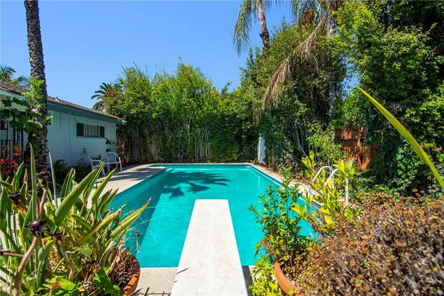 $1,579,000 | 13943 Margate Street, Sherman Oaks, CA 91401