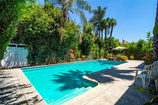 $1,579,000 | 13943 Margate Street, Sherman Oaks, CA 91401