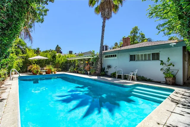 $1,579,000 | 13943 Margate Street, Sherman Oaks, CA 91401
