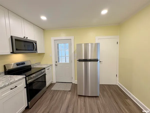 $159,900 | 2222 West Callender Avenue, West Peoria, IL 61604