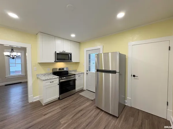 $159,900 | 2222 West Callender Avenue, West Peoria, IL 61604