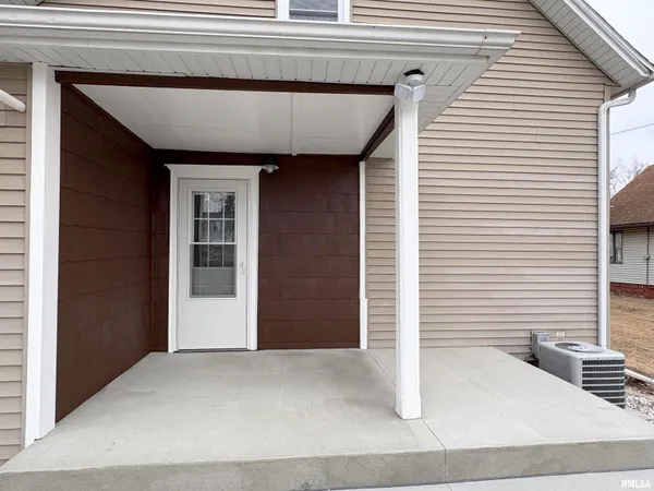 $159,900 | 2222 West Callender Avenue, West Peoria, IL 61604