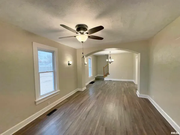 $159,900 | 2222 West Callender Avenue, West Peoria, IL 61604