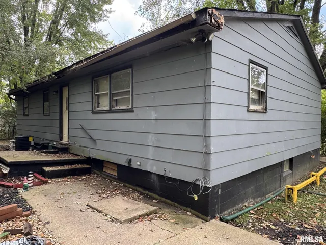 $7,000 | 3110 North Peoria Road, Springfield, IL 62702