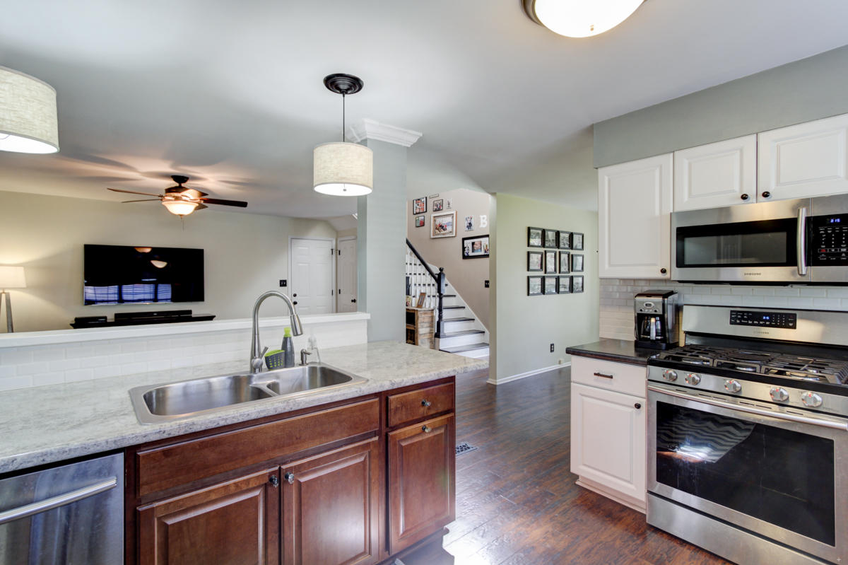 1320 Wenlock Road Knoxville, TN 37922 - Photo 12 of 23 Large spacious kitchen.
