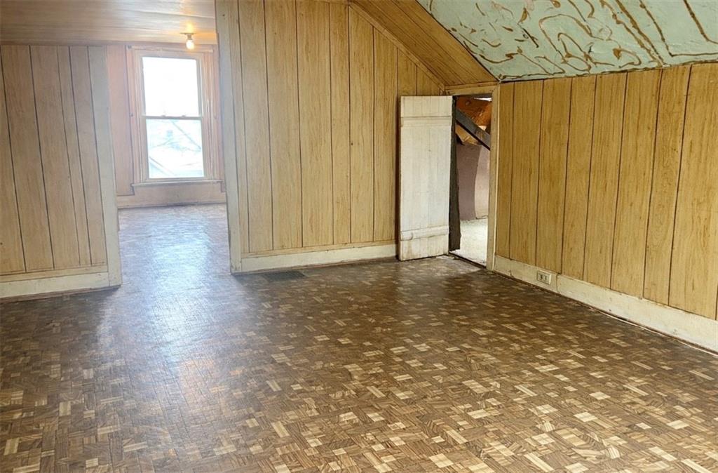 9 Main Street Hickory, PA 15340 - Photo 17 of 25