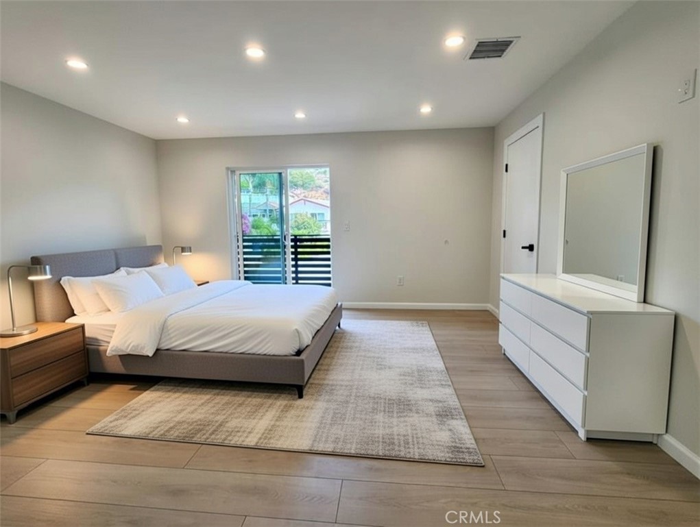 10787 Las Lunitas Avenue Tujunga, CA 91042 - Photo 2 of 12