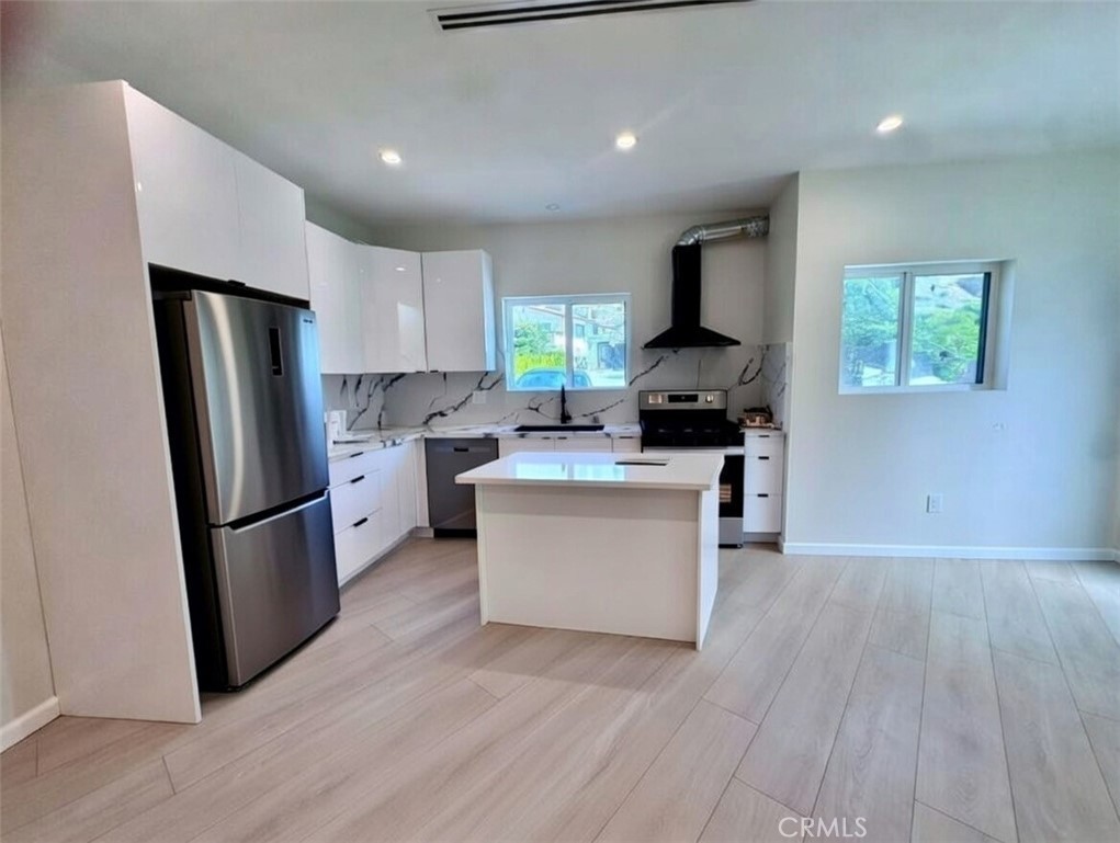 10787 Las Lunitas Avenue Tujunga, CA 91042 - Photo 4 of 12