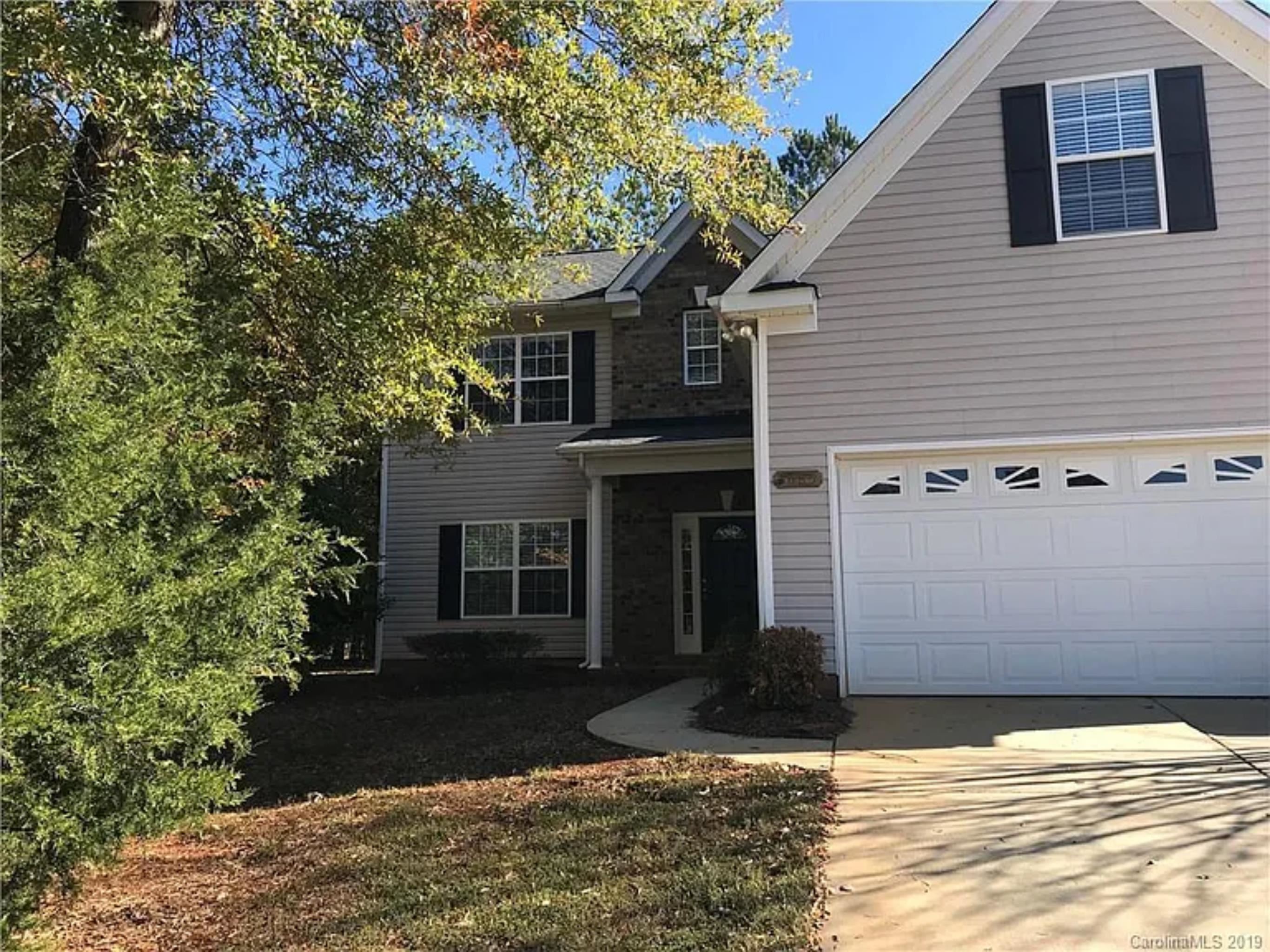 3685 Travertine Drive Lancaster, SC 29720 - Photo 2 of 32