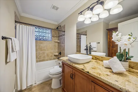 $579,000 | 9813 Pine Lake Drive, Houston, TX 77055