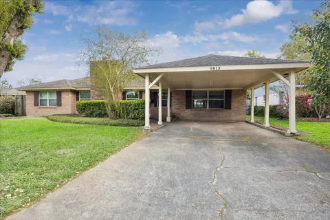 $579,000 | 9813 Pine Lake Drive, Houston, TX 77055