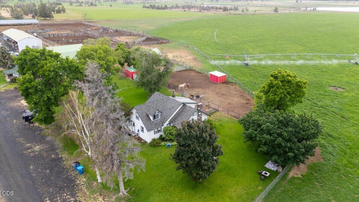 10410 Southwest Houston Lake Road Powell Butte, OR 97753 - Photo 13 of 92