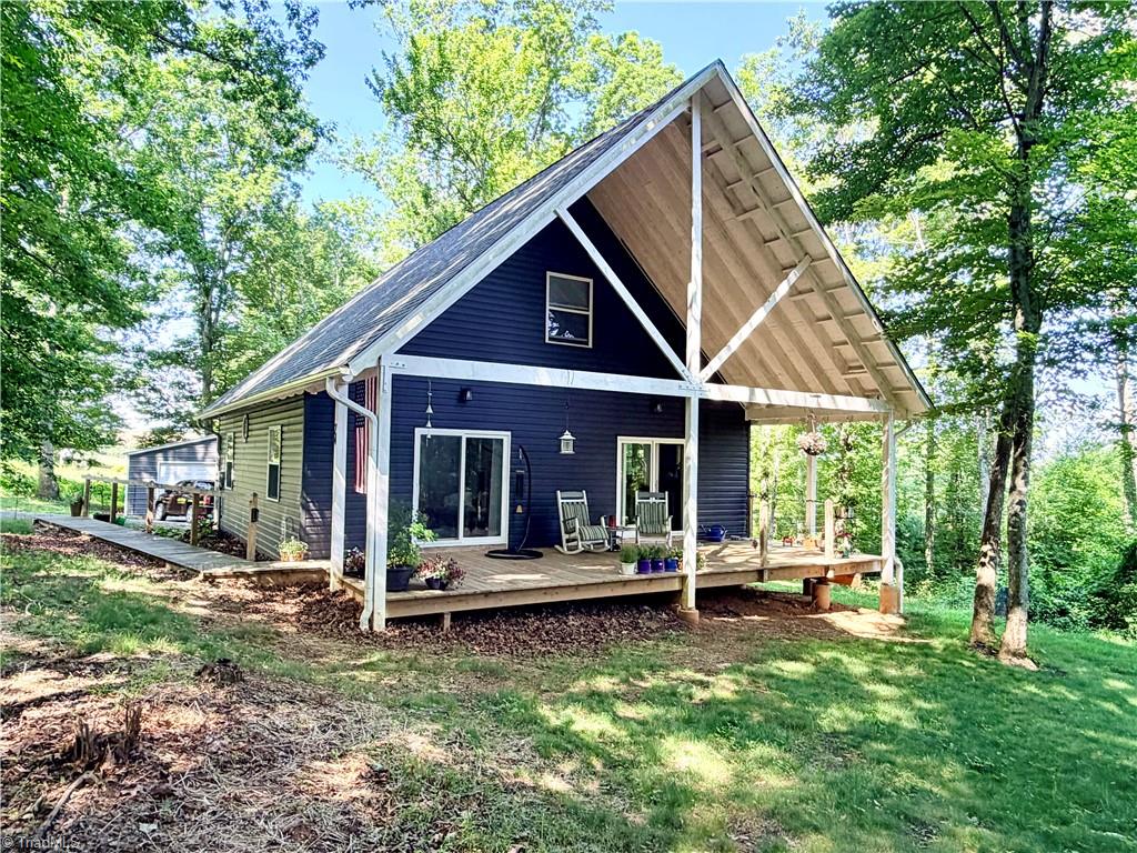 74 Forest Lane Ennice, NC 28623 - Photo 1 of 29