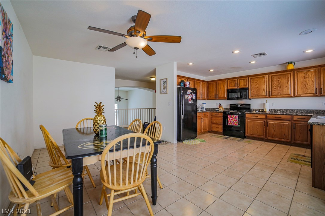 2751 Fountain Ridge Lane Henderson, NV 89074 - Photo 10 of 29