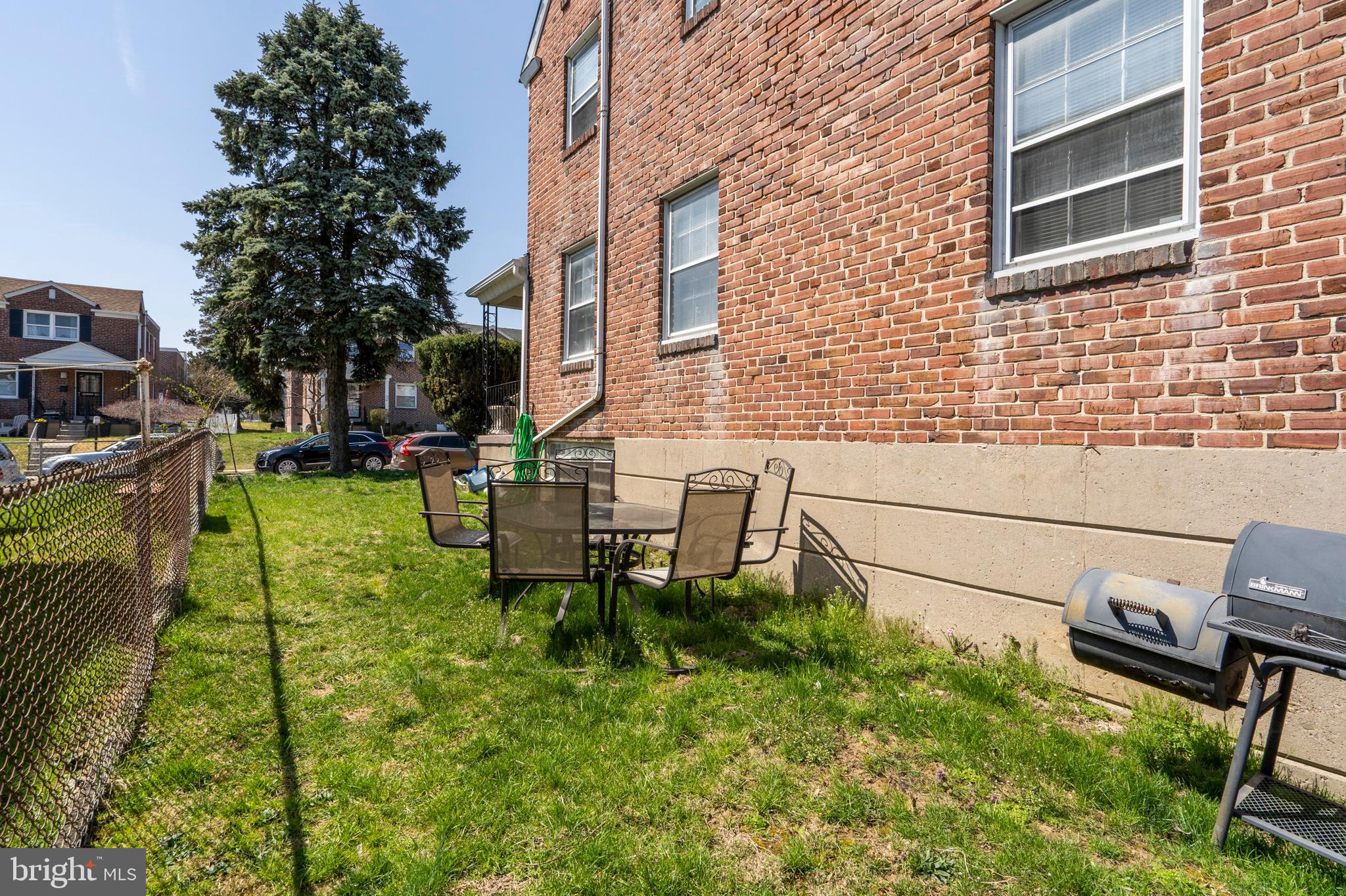 827 Arbor Road Lansdowne, PA 19050 - Photo 24 of 25 Side Yard