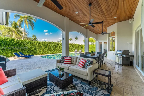 $2,349,000 | 8111 Southwest 178th Street, Palmetto Bay, FL 33157