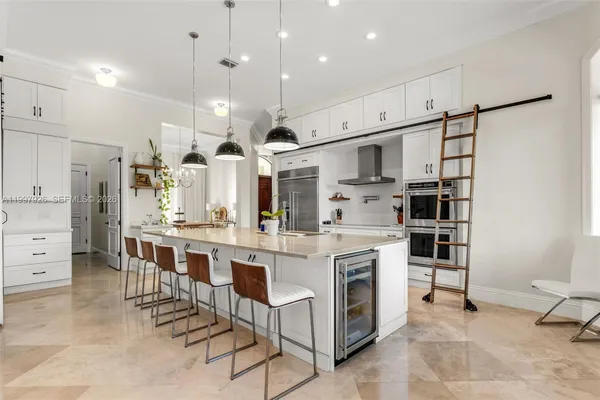 $2,349,000 | 8111 Southwest 178th Street, Palmetto Bay, FL 33157