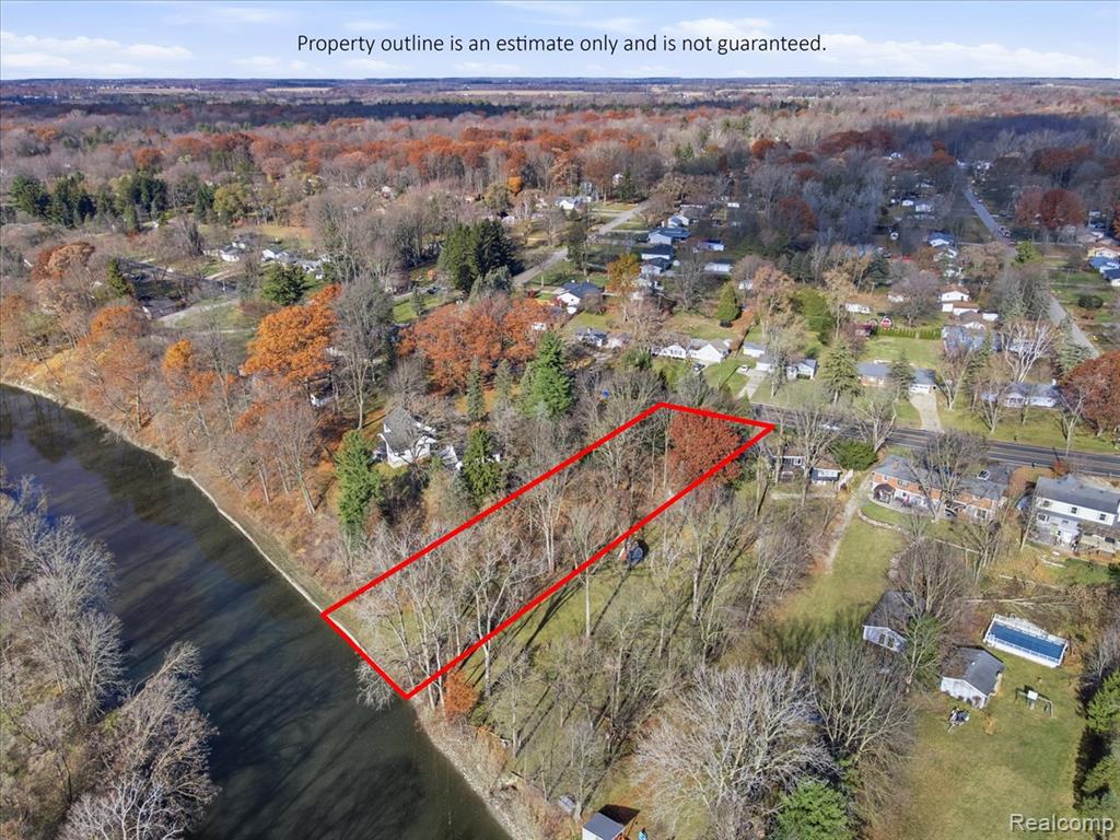 3971 North River Road Fort Gratiot, MI 48059 - Photo 2 of 11