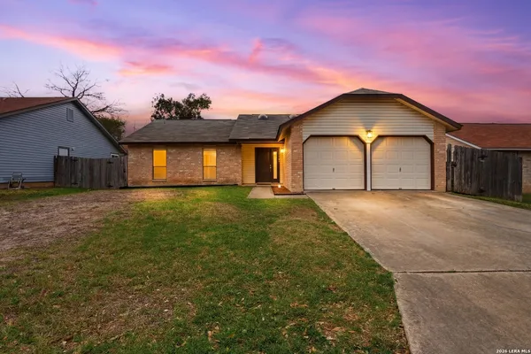 $2,000 | 5822 Misty Glen, San Antonio, TX 78247